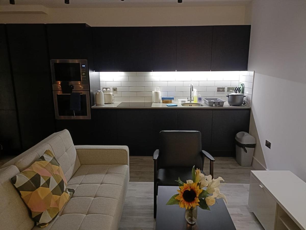 One West Point , Icon Tower Appartement Londen Buitenkant foto