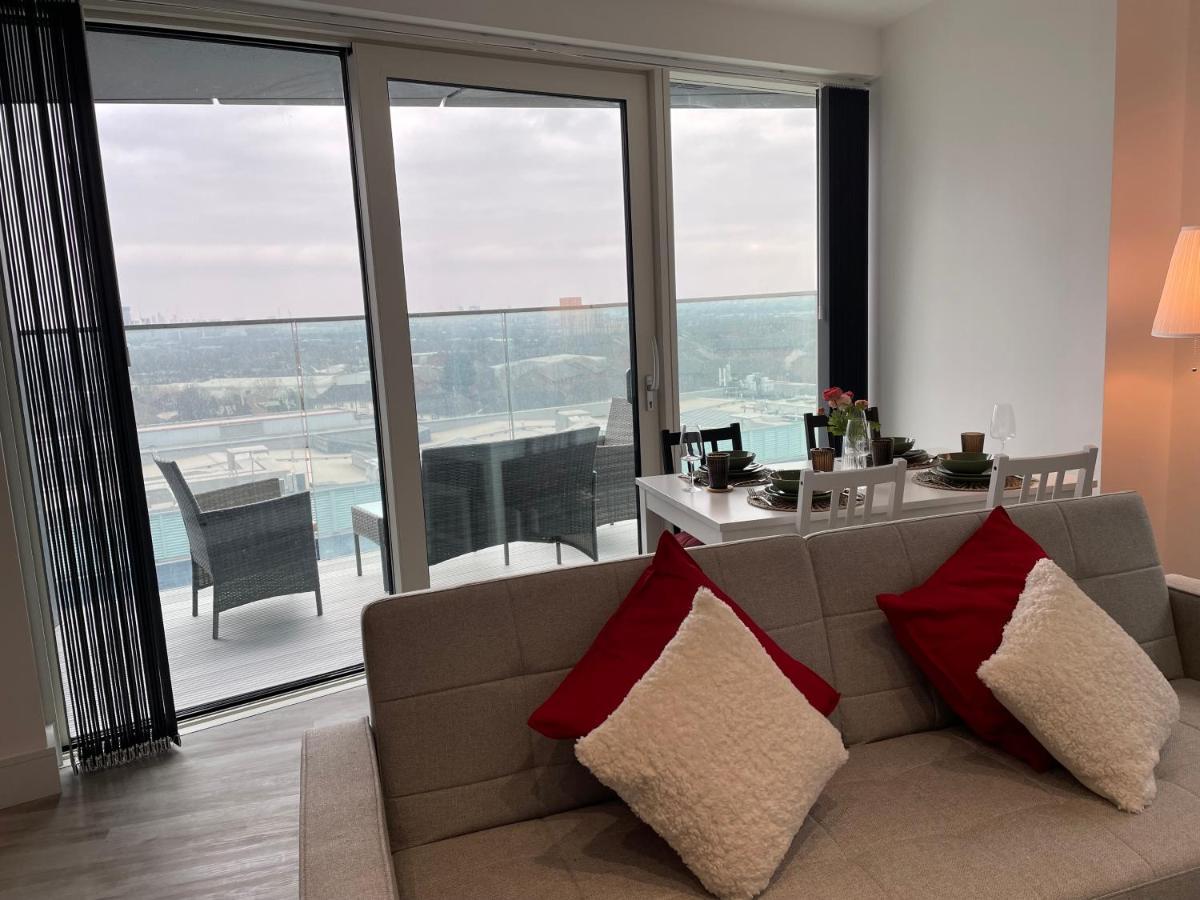 One West Point , Icon Tower Appartement Londen Buitenkant foto