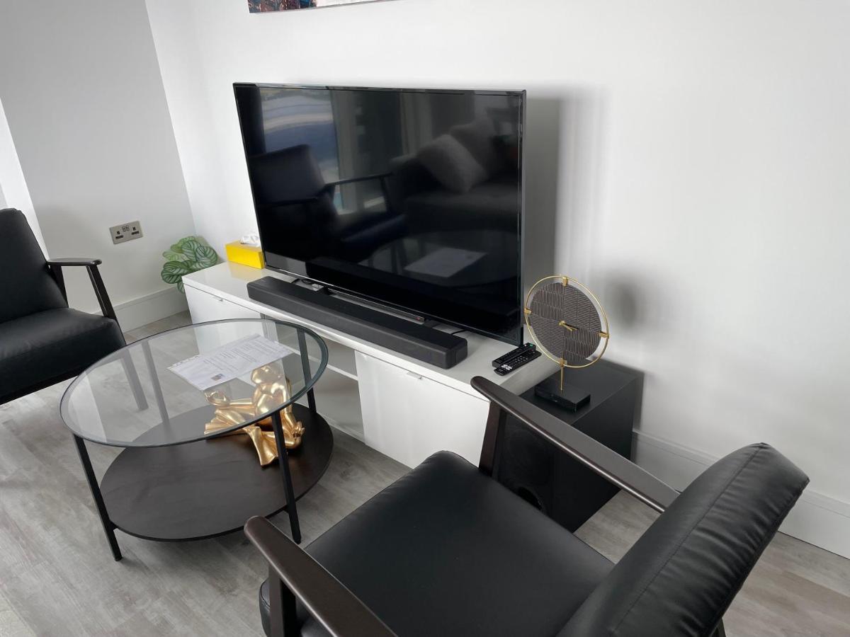One West Point , Icon Tower Appartement Londen Buitenkant foto